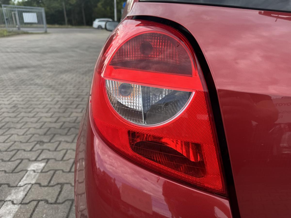Renault Clio 3 original R&uuml;cklicht R&uuml;ckleuchte Schlussleuchte links Bj.2005